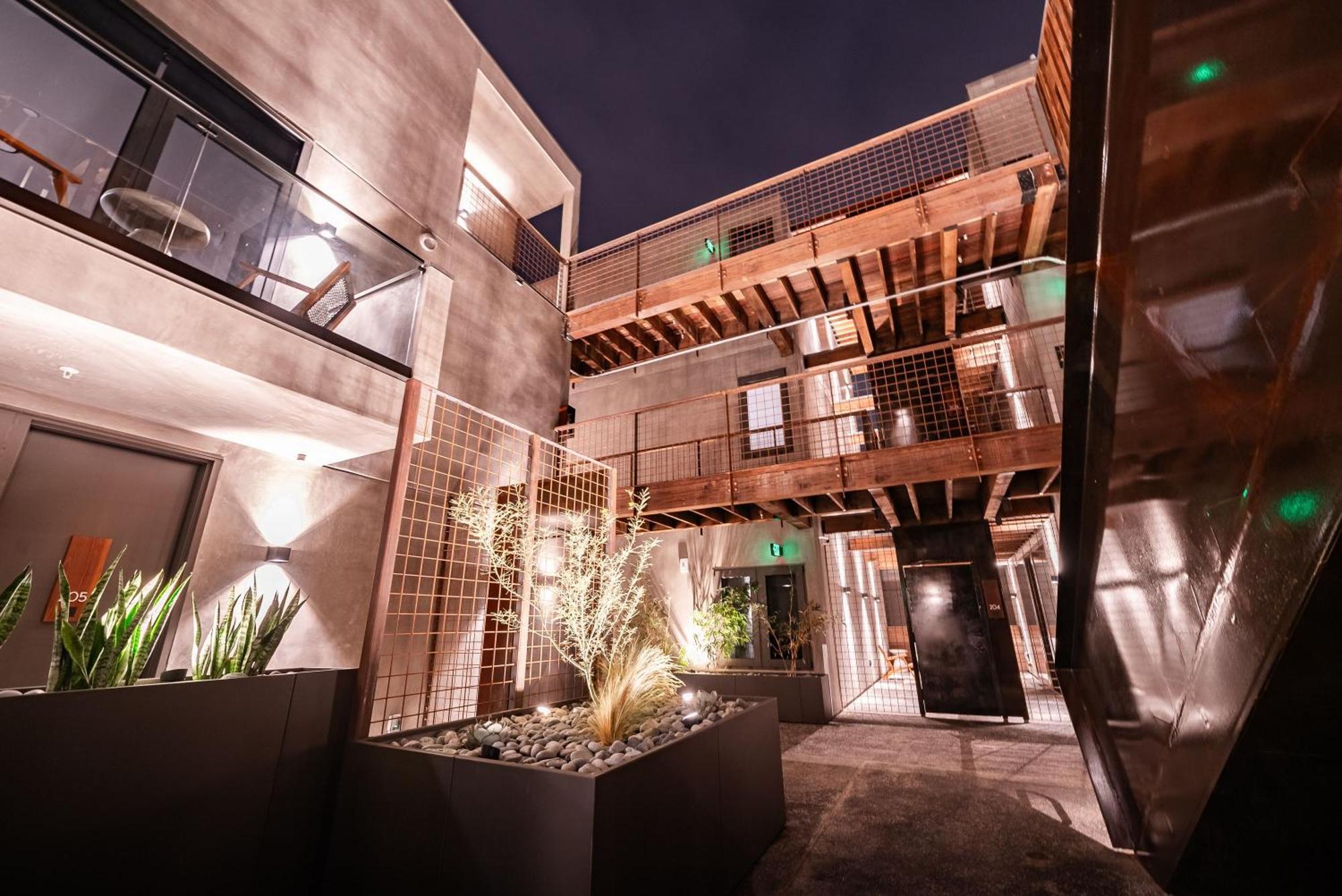 City24 Condo Hotel Little Italy Mission Hills サンディエゴ エクステリア 写真
